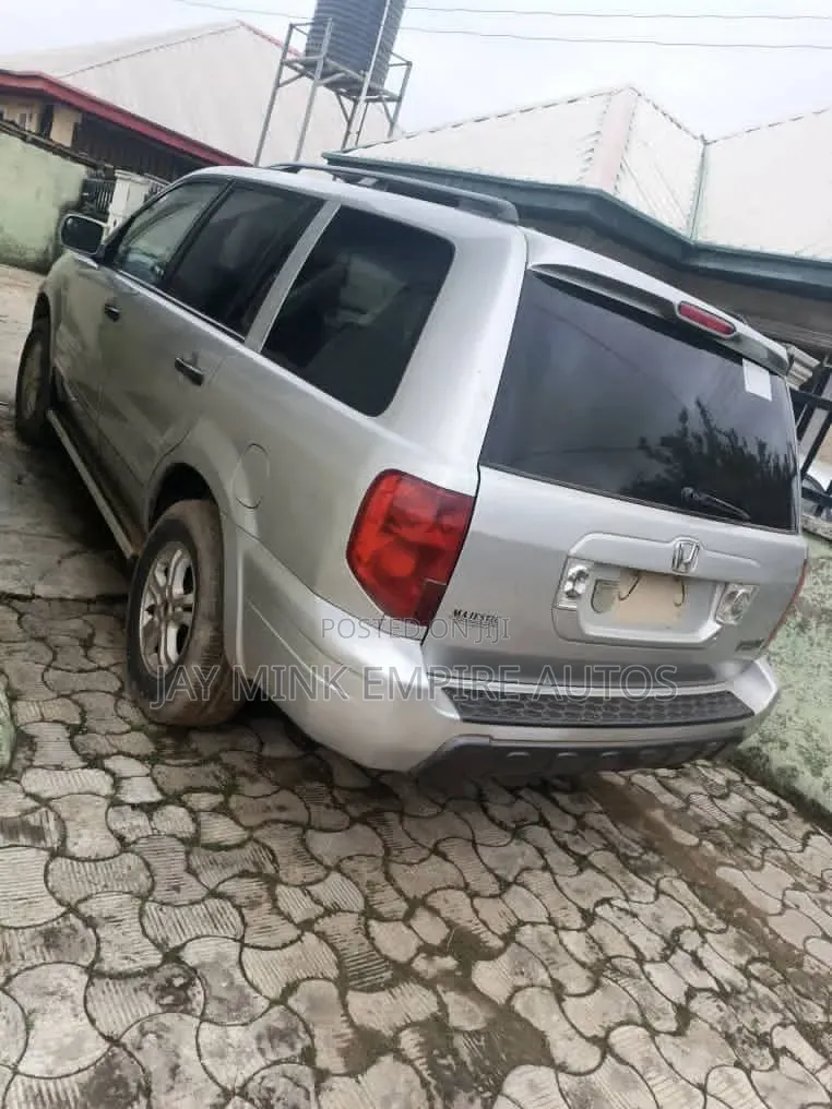Honda Pilot 2005 Silver