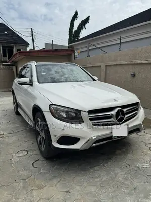 Mercedes-Benz GLC-Class 2017 White