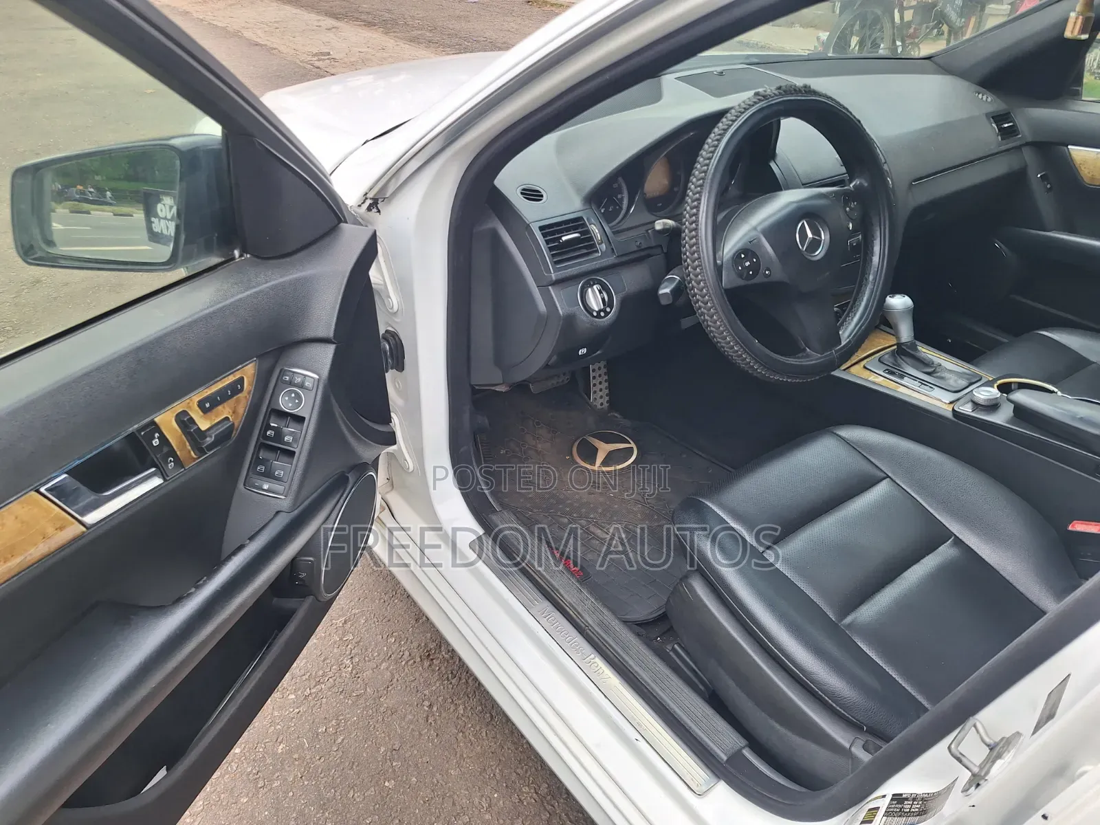 Mercedes-Benz C250 2008 White