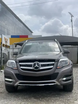 Mercedes-Benz GLK-Class 2014 Gold