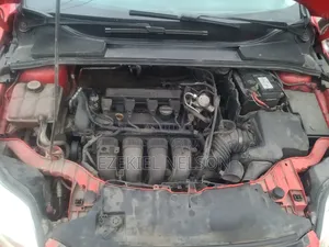 Ford Focus 2012 Red