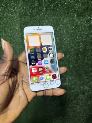 Apple iPhone 7 32 GB Silver