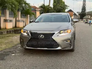 Lexus ES 350 FWD 2015 Gray