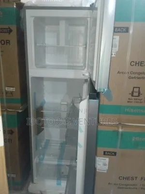Hisense Double Door Refrigerator 262l