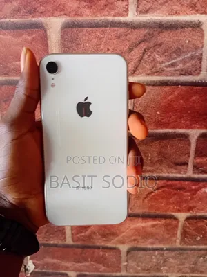 Apple iPhone XR 64 GB Gray