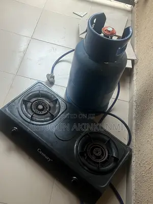 12.5 Kg Gas Cylinder, Hose, Table Burner and Regulator