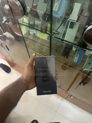 New Samsung Galaxy S23 128 GB