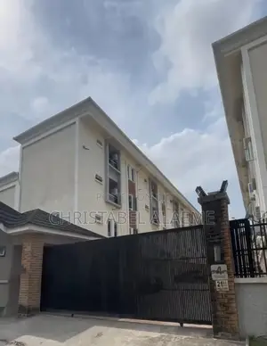 Furnished 5bdrm Duplex in Idado for rent