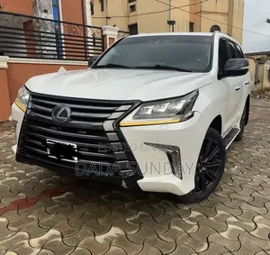 Lexus LX 2017 White
