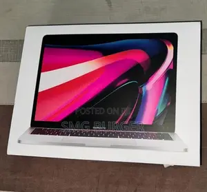 Laptop Apple MacBook Pro 2022 M2 8GB Apple M2 SSD 256GB