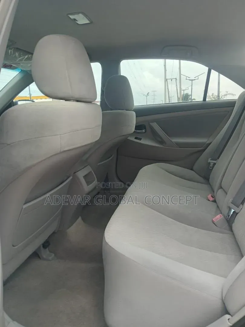 Toyota Camry 2009 Gray