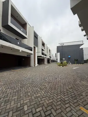 4bdrm Duplex in Ikate for sale