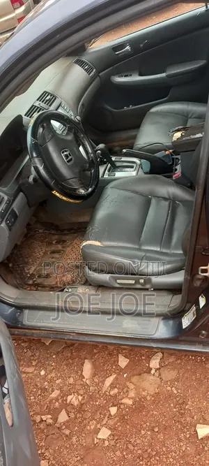 Honda Accord 2004 Gray