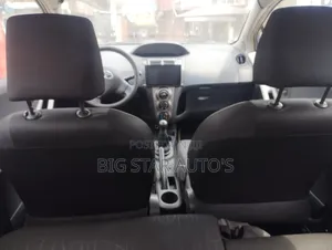 Toyota Yaris 1.4 2002 Silver