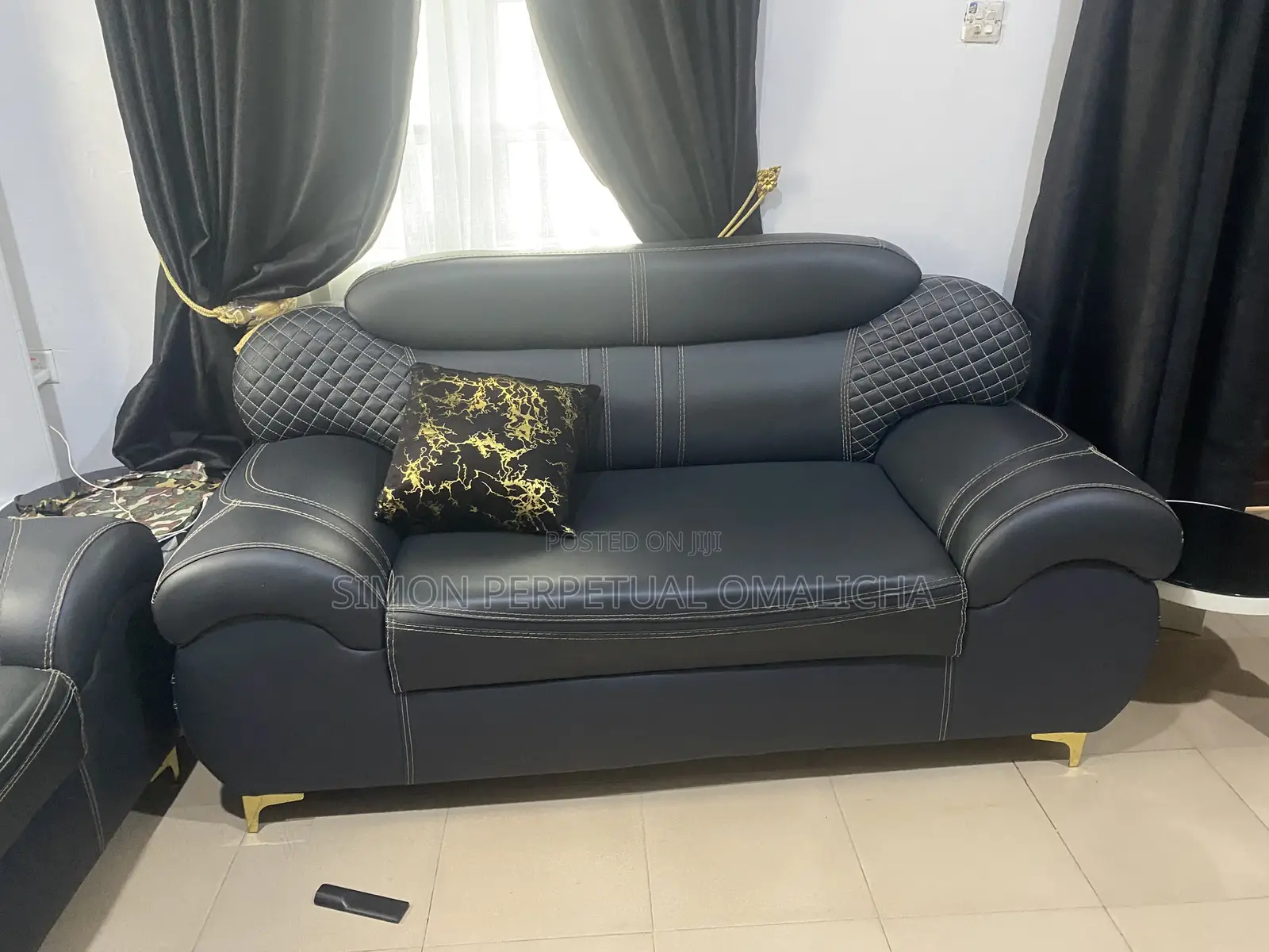 4 Set Parlor Couch for Sell