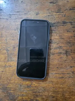 Apple iPhone 11 64 GB Black