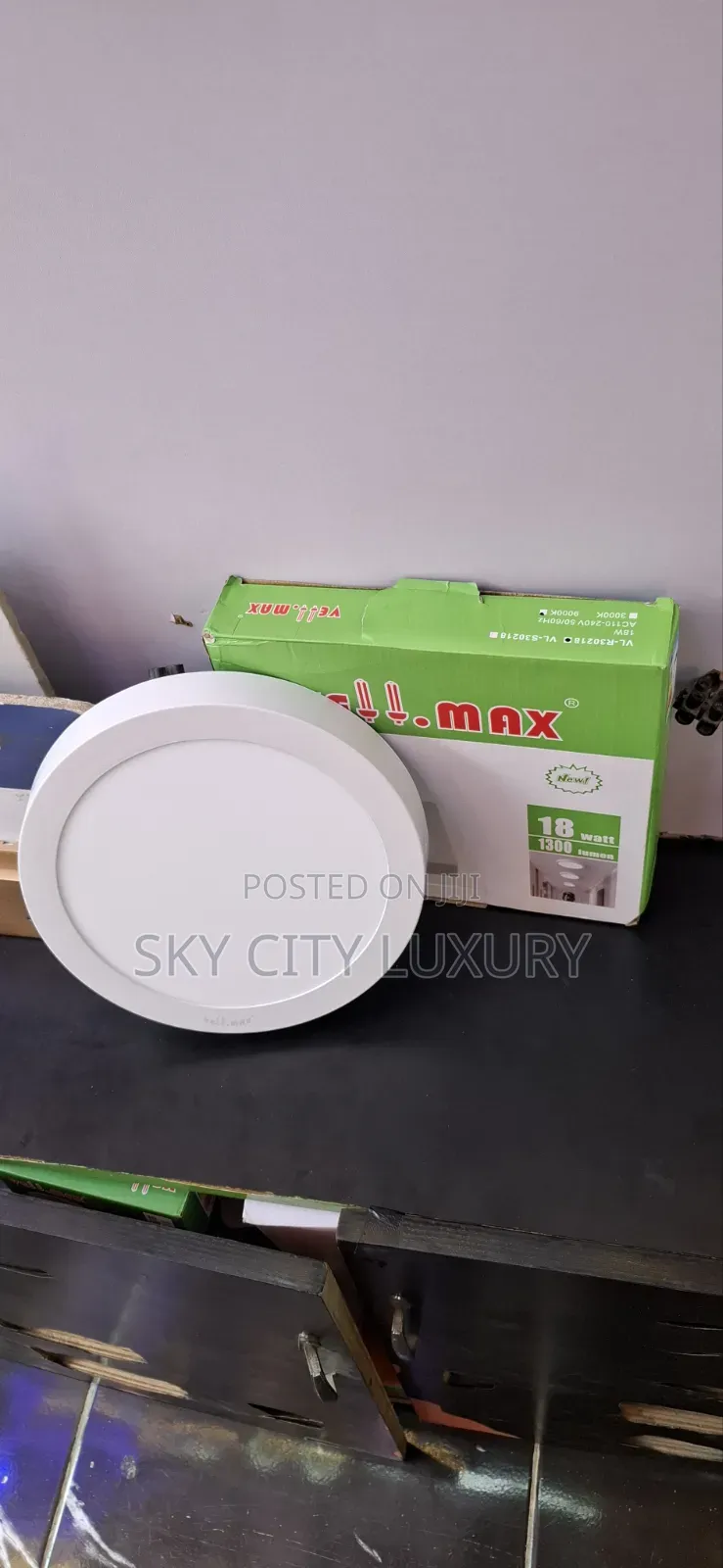Led 18watt Surface Light Vellmax