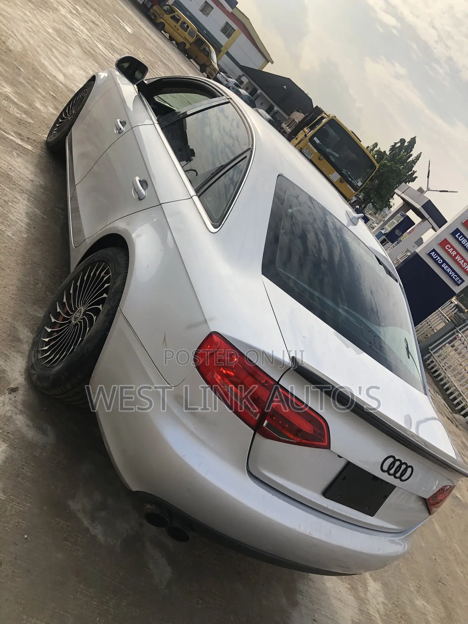 Audi A4 2.0T Premium Multitronic 2013 Silver