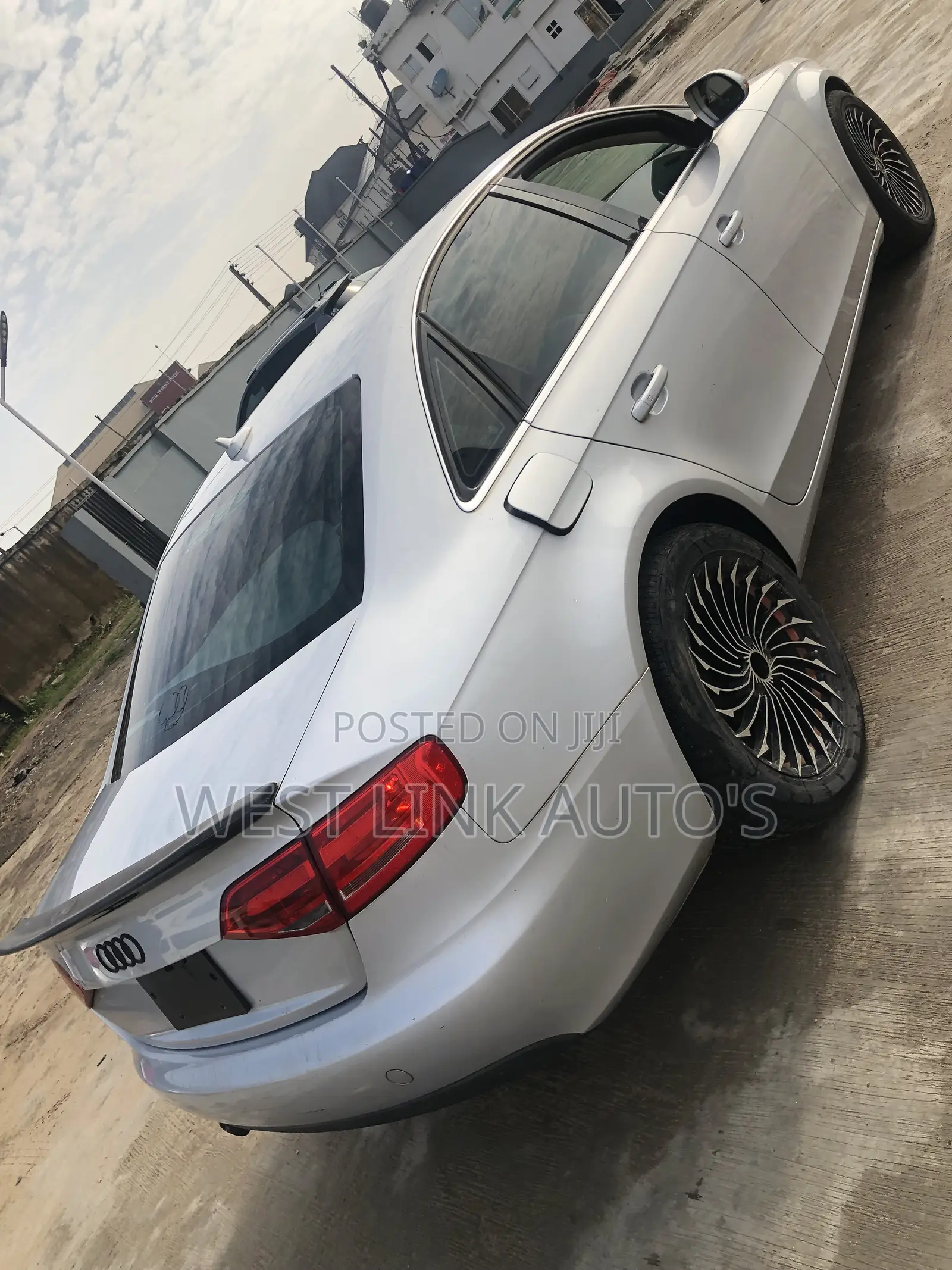 Audi A4 2.0T Premium Multitronic 2013 Silver