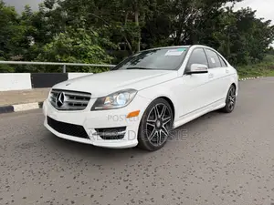 Mercedes-Benz C300 Luxury 4Matic Sedan AWD (3.5L 6cyl 7A) 2013 White