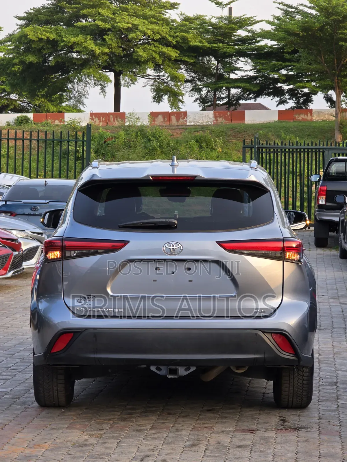 Toyota Highlander 2020 Blue