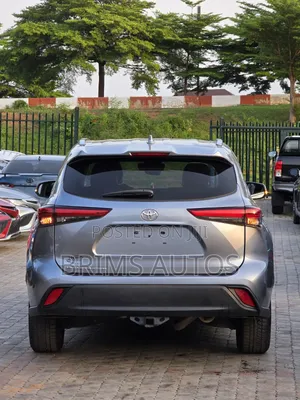 Toyota Highlander 2020 Blue