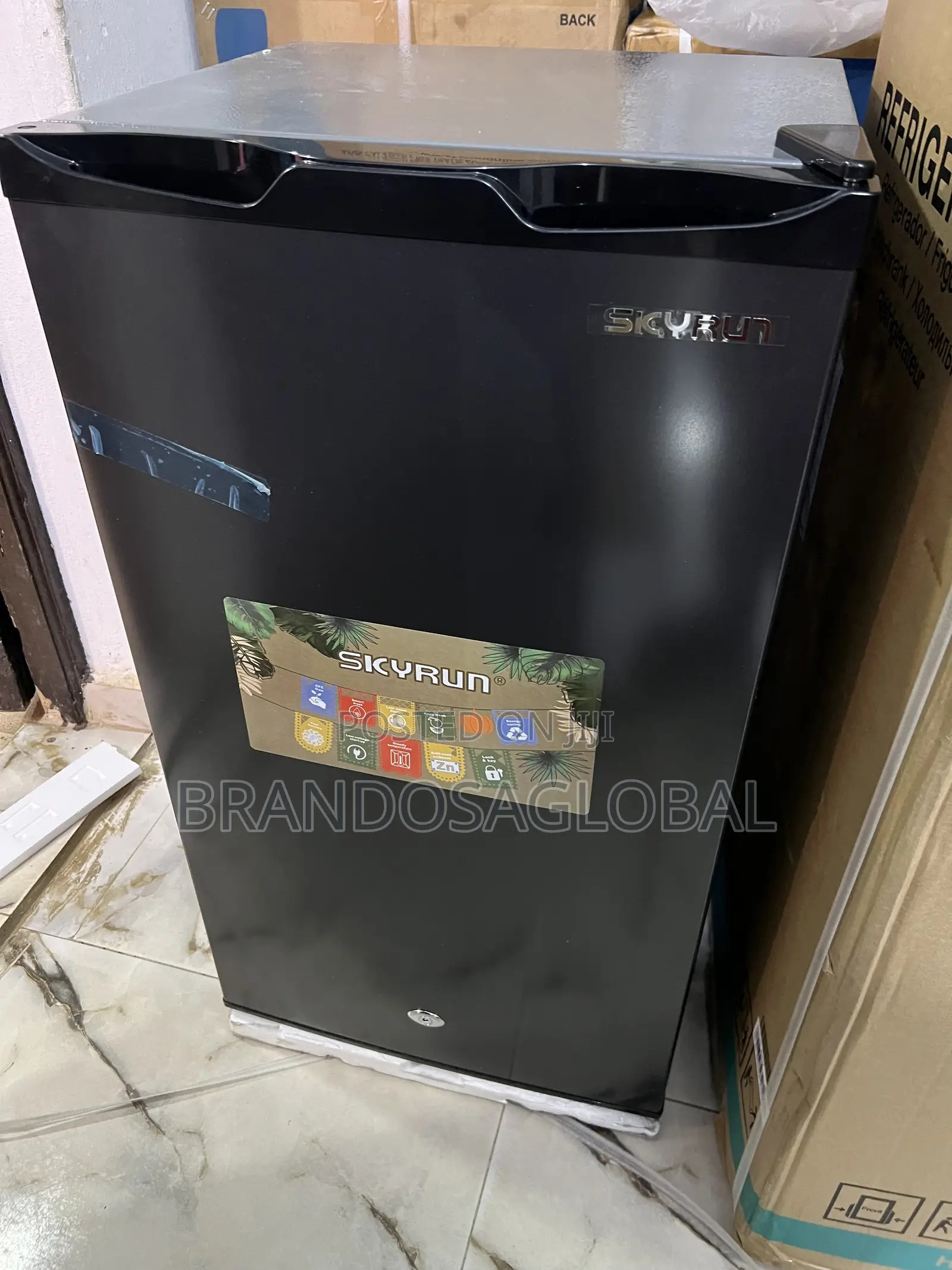 Skyrun 90litres Refrigerator Bcd90g With Practicalstorage Compartments
