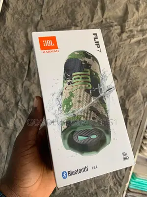 JBL by Harman/Kardon Flip 7 Camouflage 
With 16hrs Battery Life
