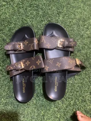 I Sell Cloths, Bags and Nice Footwear’S