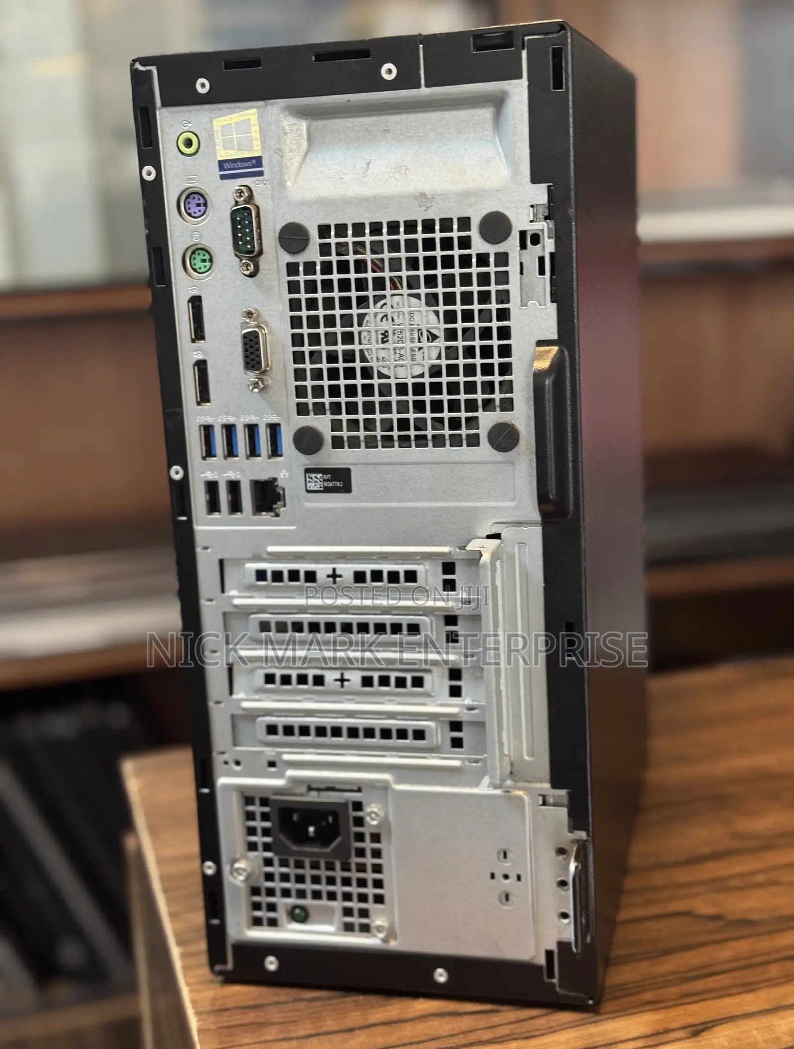Desktop Computer Dell OptiPlex 7060 16GB Intel Core i5 SSD 256GB