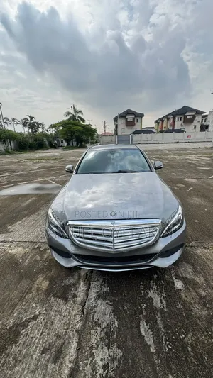 Mercedes-Benz C300 Base AWD 4Matic Sedan (2.0L 4cyl 7A) 2015 Gray