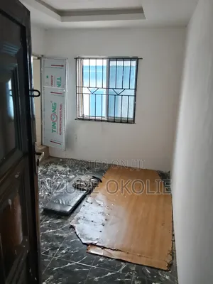 1bdrm Apartment in Zuby Real Estate, Shomolu / Shomolu for rent