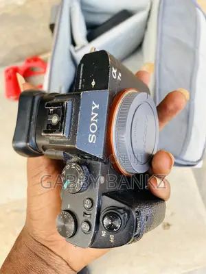 Sony A7ii With 3batteries, 35mm Lens Working Perfectly