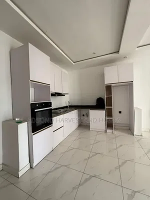 2bdrm Apartment in Ilasan Estate, Lekki Phase 1 for sale