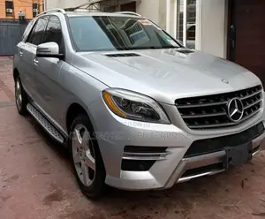 Mercedes-Benz M Class ML350 4MATIC 4dr SUV AWD (3.5L 6cyl 7A) 2014