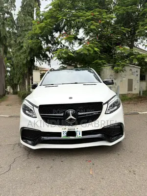 Mercedes-Benz M Class ML63 AMG 4dr SUV AWD (5.5L 8cyl Turbo 7A) 2014 White
