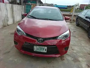 Toyota Corolla 2014 Red