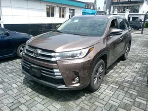 Toyota Highlander 2019 Brown