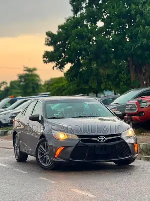 Toyota Camry 2016 Gray