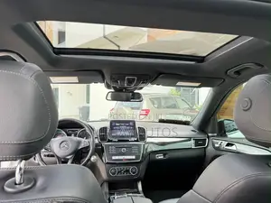 Mercedes-Benz GLE-Class 2018 White