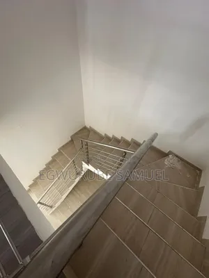 4bdrm Apartment in Ogudu Gra Phase 2 for rent