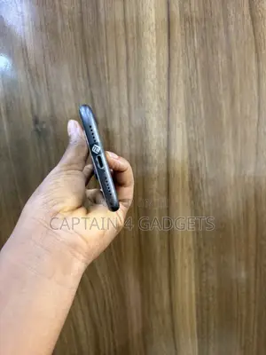 Apple iPhone 11 64 GB
