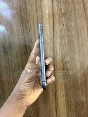Apple iPhone 11 64 GB