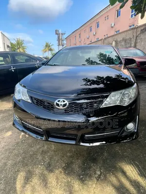 Toyota Camry SE 4dr Sedan (2.5L 4cyl 6A) 2014 Black