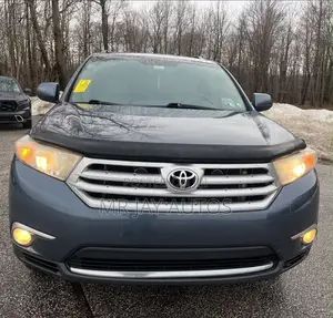 Toyota Highlander 2013 Blue