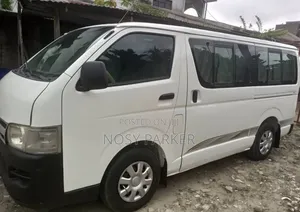 Toyota HiAce 2008 White
