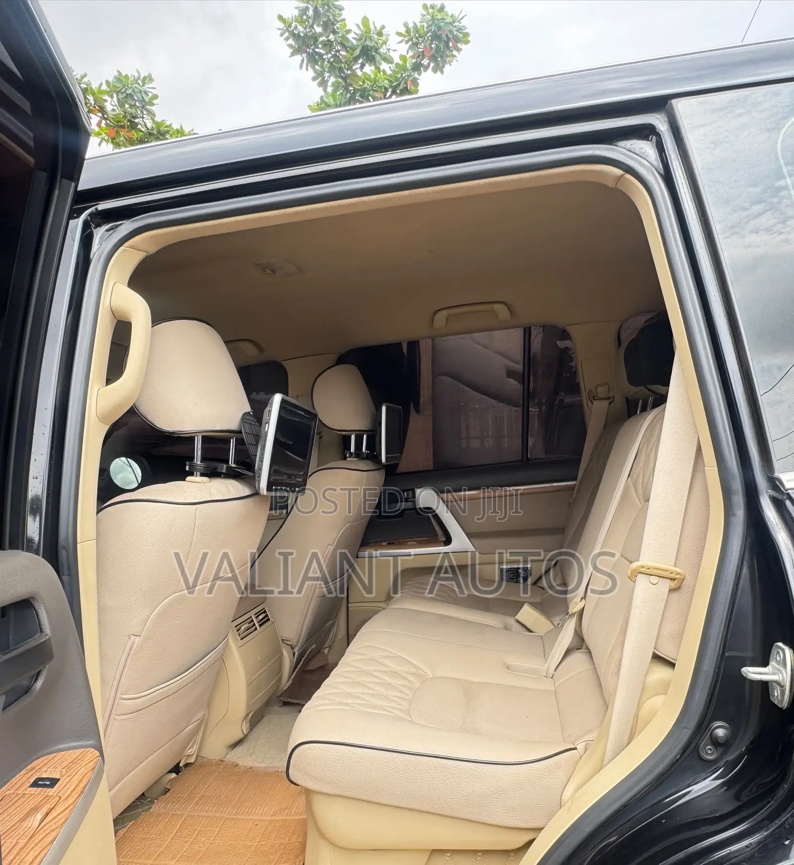 Toyota Land Cruiser 2016 Black