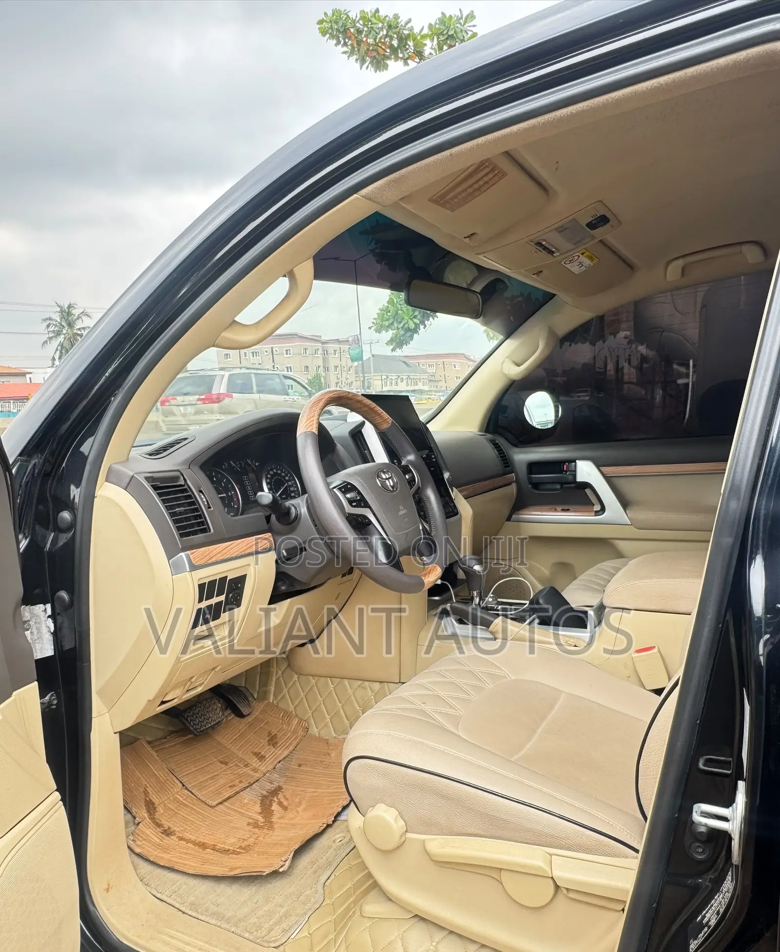 Toyota Land Cruiser 2016 Black