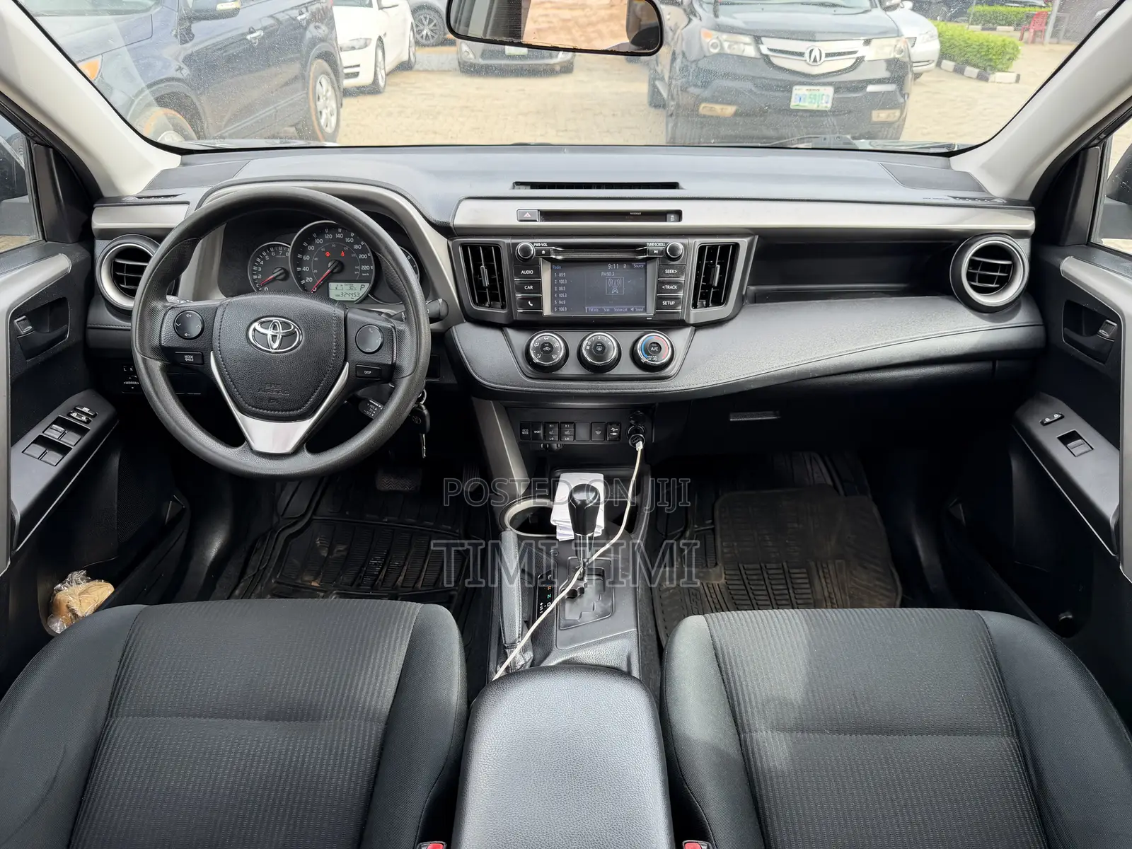 Toyota RAV4 LE AWD (2.5L 4cyl 6A) 2017 Gray