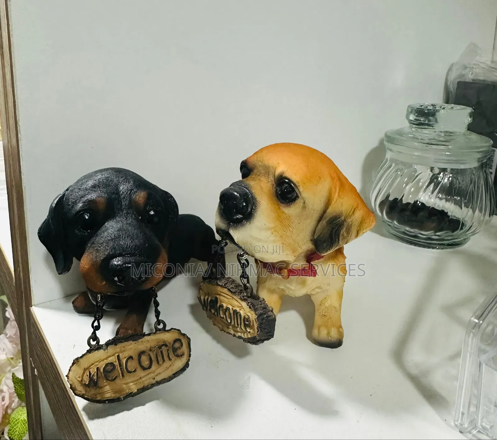 Dog Welcome Figurine – Charming Home